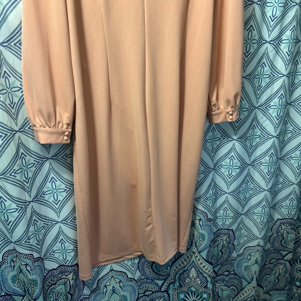 Eloquii Soft Coral Long Sleeve Dress with Ruching, Long Bell Sleeves EUC - Picture 6 of 8